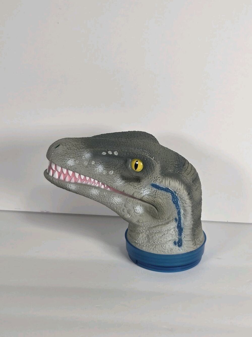 Jurassic World Universal Studios Park Fill a Dino Blue Raptor Head & 14 Dinos T1